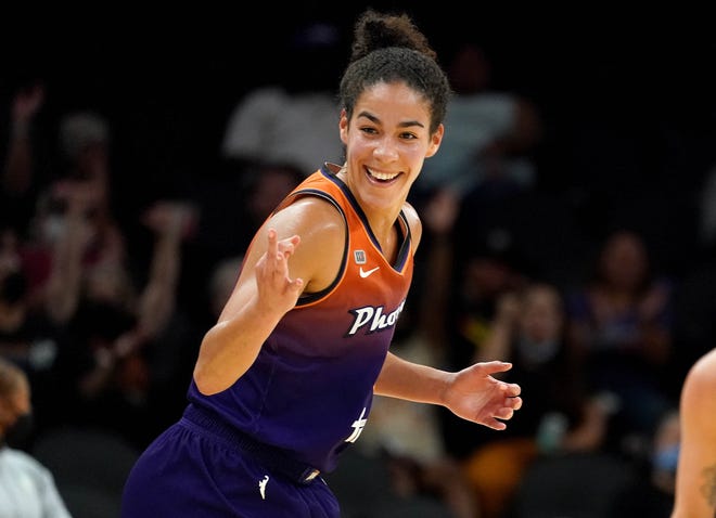 Phoenix Mercury re-sign wing Kia Nurse