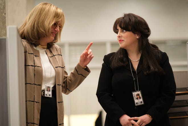 Sarah Paulson as Linda Tripp (left) Beanie Feldstein as Monica Lewinsky (right) in "Impeachment: American Crime Story."