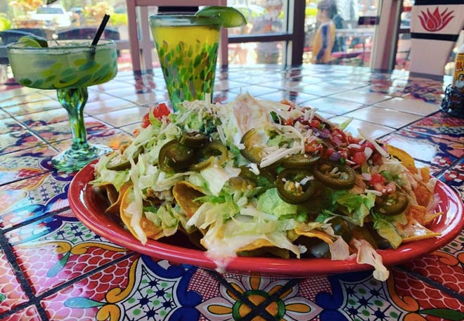 El tequila de piña en Venecia tendrá alimentos básicos en los restaurantes mexicanos como los nachos.