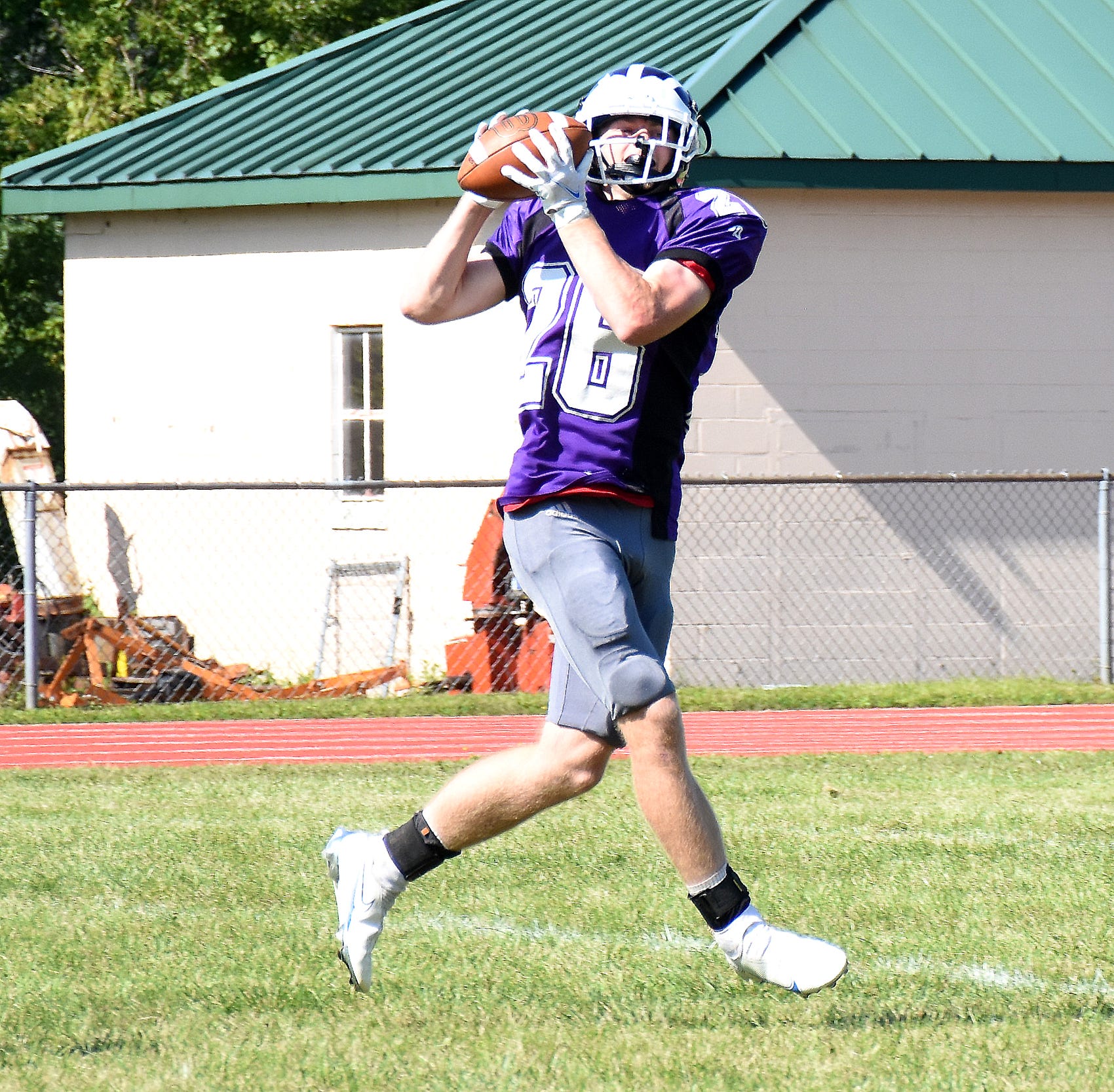 Dolgeville football 2021 Schedule, top players for Blue Devils