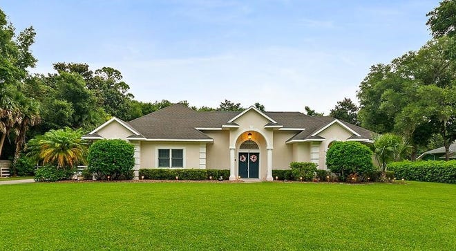 Built in 1998 on a 1 1/2-acre lot in Flagler Beach, this house on Indian Mound Court has four bedrooms and 3 1/2 baths in 3,568 square feet of living space. It also has a wood-burning fireplace, a pool, a master bedroom with a sitting room, an outdoor shower and a private guest house. It sold recently for $675,000.