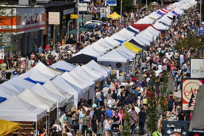 Huge crowds line Park Avenue Sept. 15 , 2019, for  stART on the Street, Central Massachusetts' largest arts, music and performance festival.