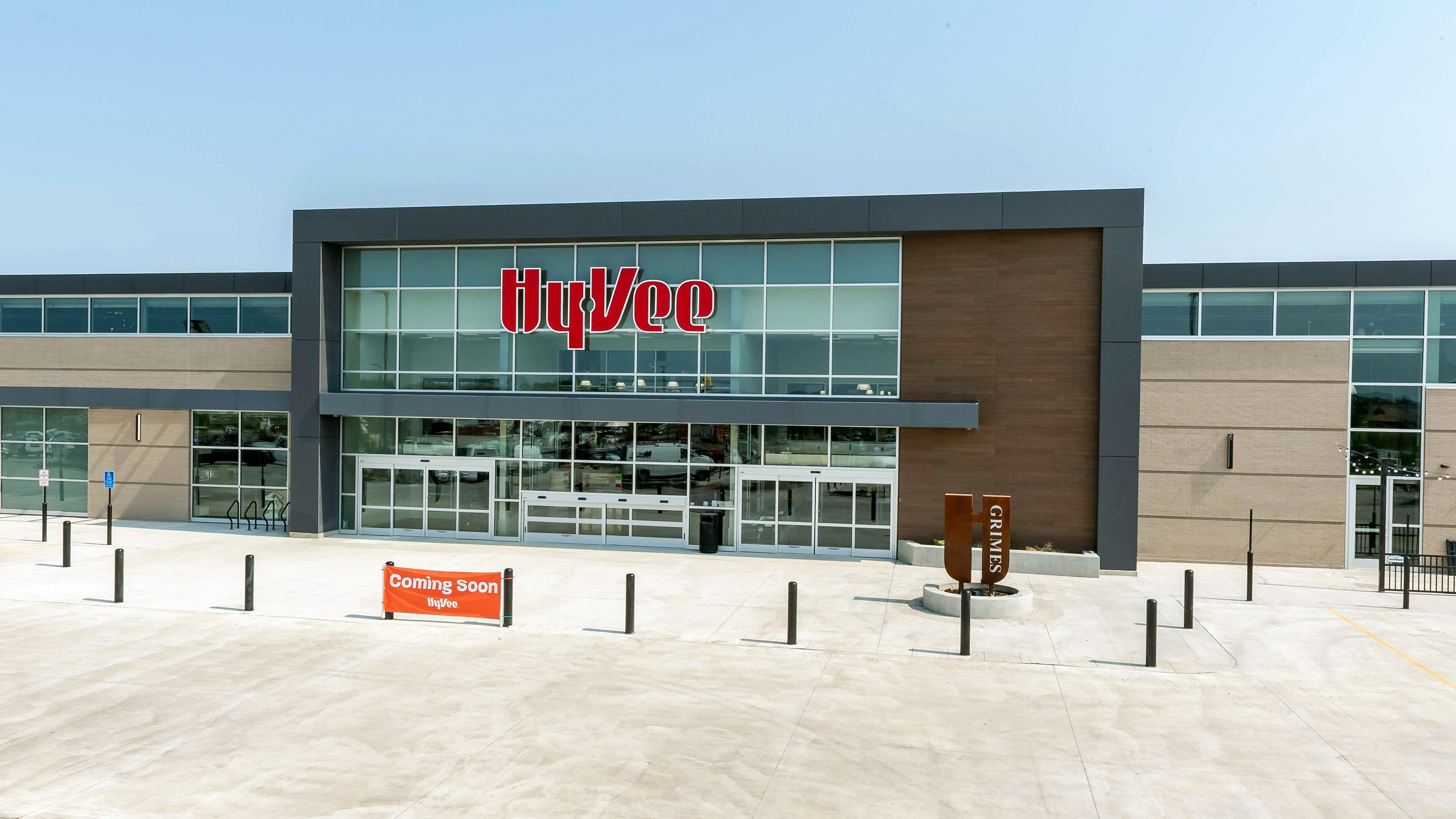 HyVee closes all 285 grocery stores for first time on Thanksgiving