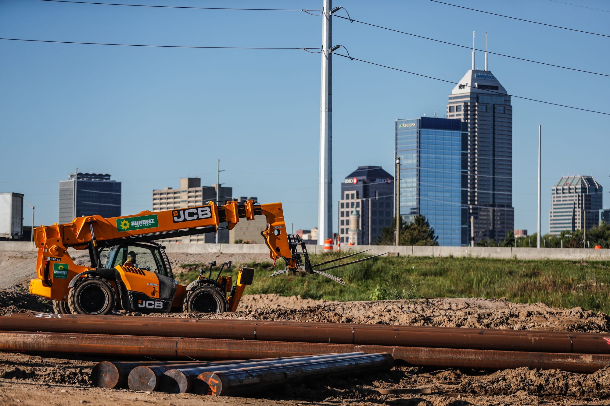 Indianapolis road construction projects happening in April 2022