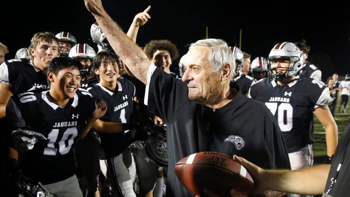 Ankeny Centennial's Jerry Pezzetti is Iowa all-time winning coach