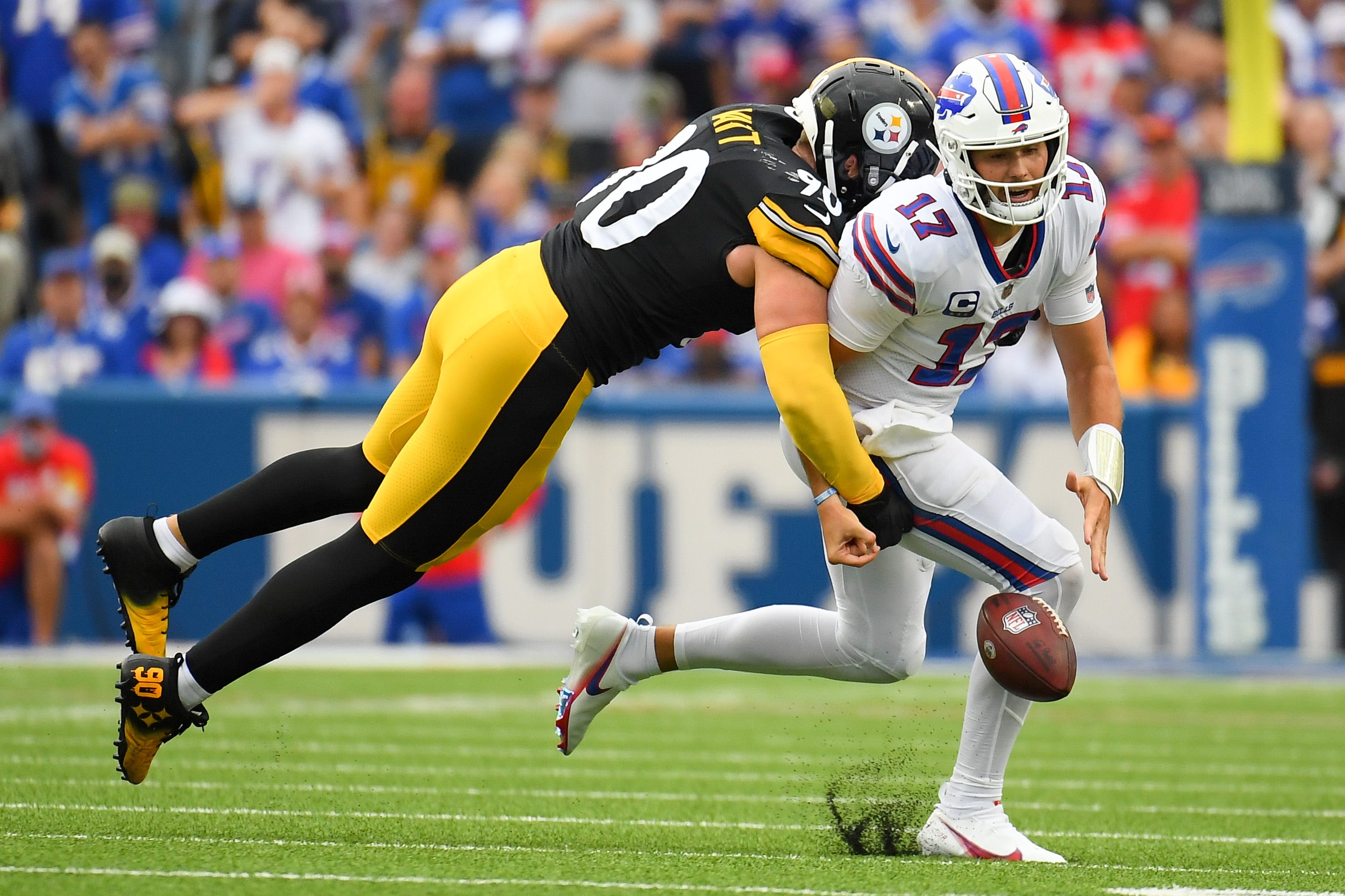 Bills&#39; Super Bowl hopes get early check with letdown vs. Steelers