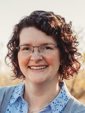 Diana V. Dugas, principal investigator for the CI:TraM project partnered with Dona Ana Community College to continue the program as a special topics course.