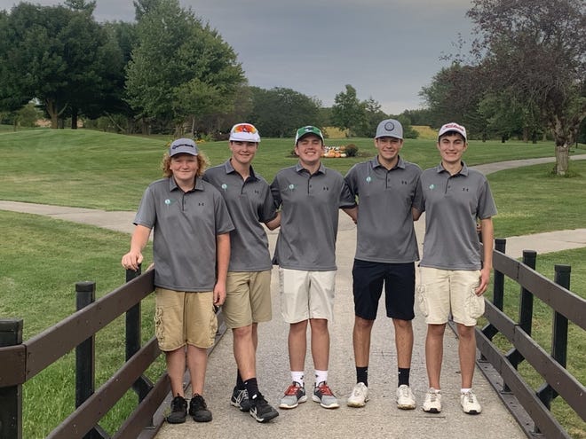 The five seniors on the GHS Golf Team are, from left, Mason Steinert, Jack Nelms, Chase Marshall, Thomas Henson and Clayton Baum.