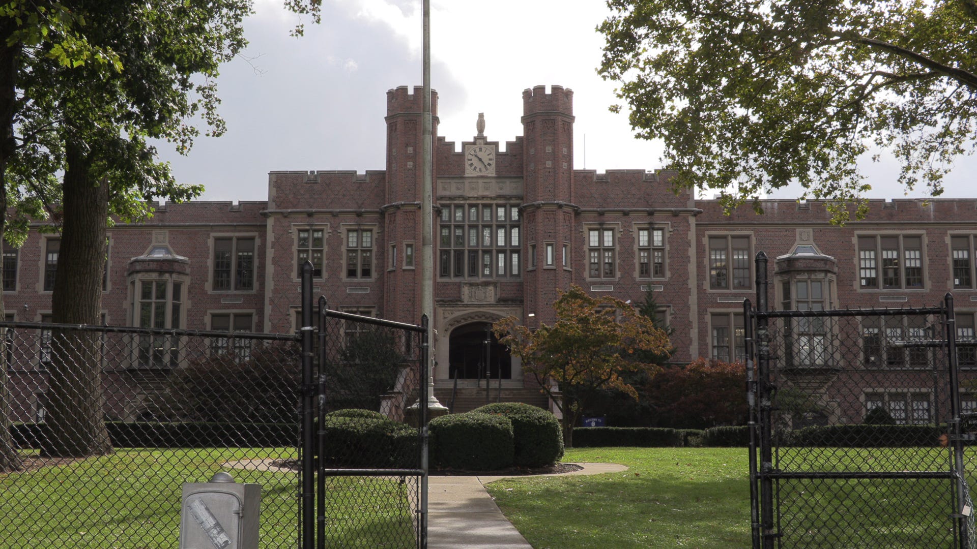 Teaneck NJ Board of Education election 12 candidates for 5 seats
