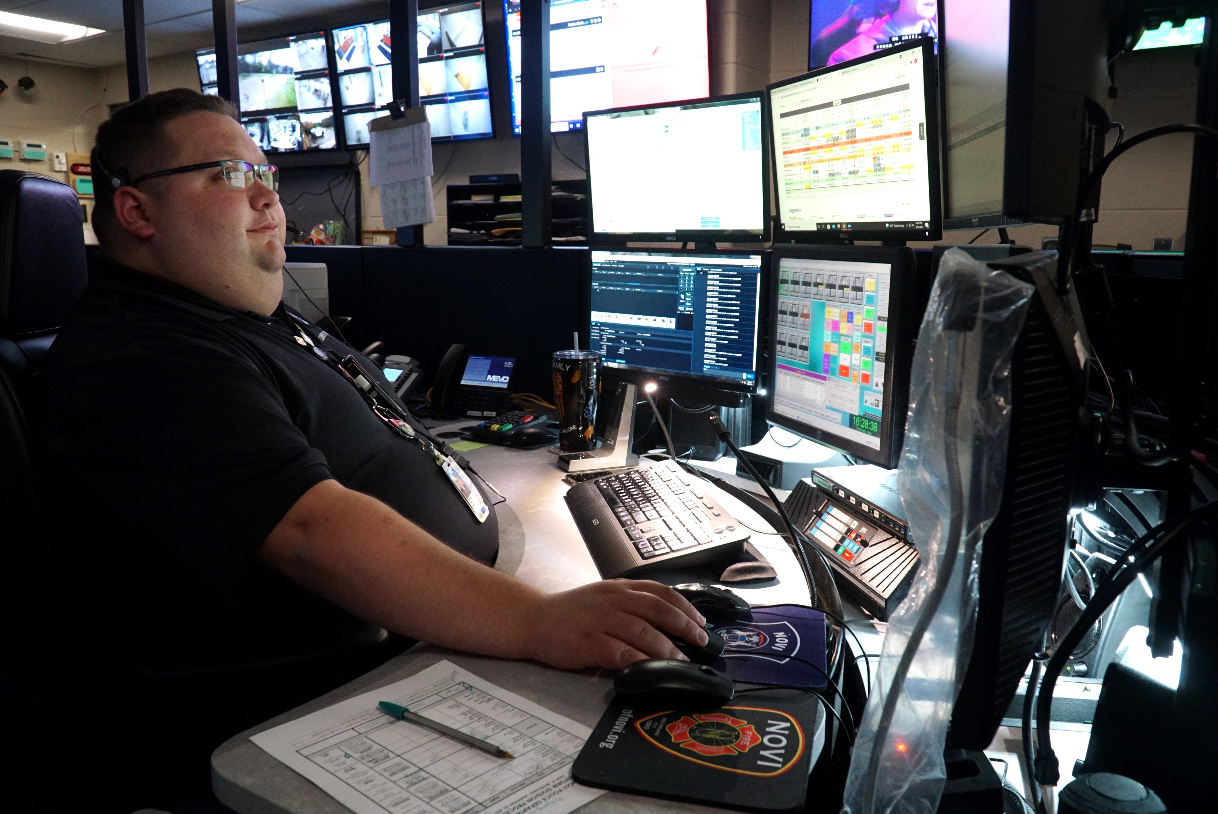 Dispatcher Job Description and Roles/Responsibilities, Qualifications