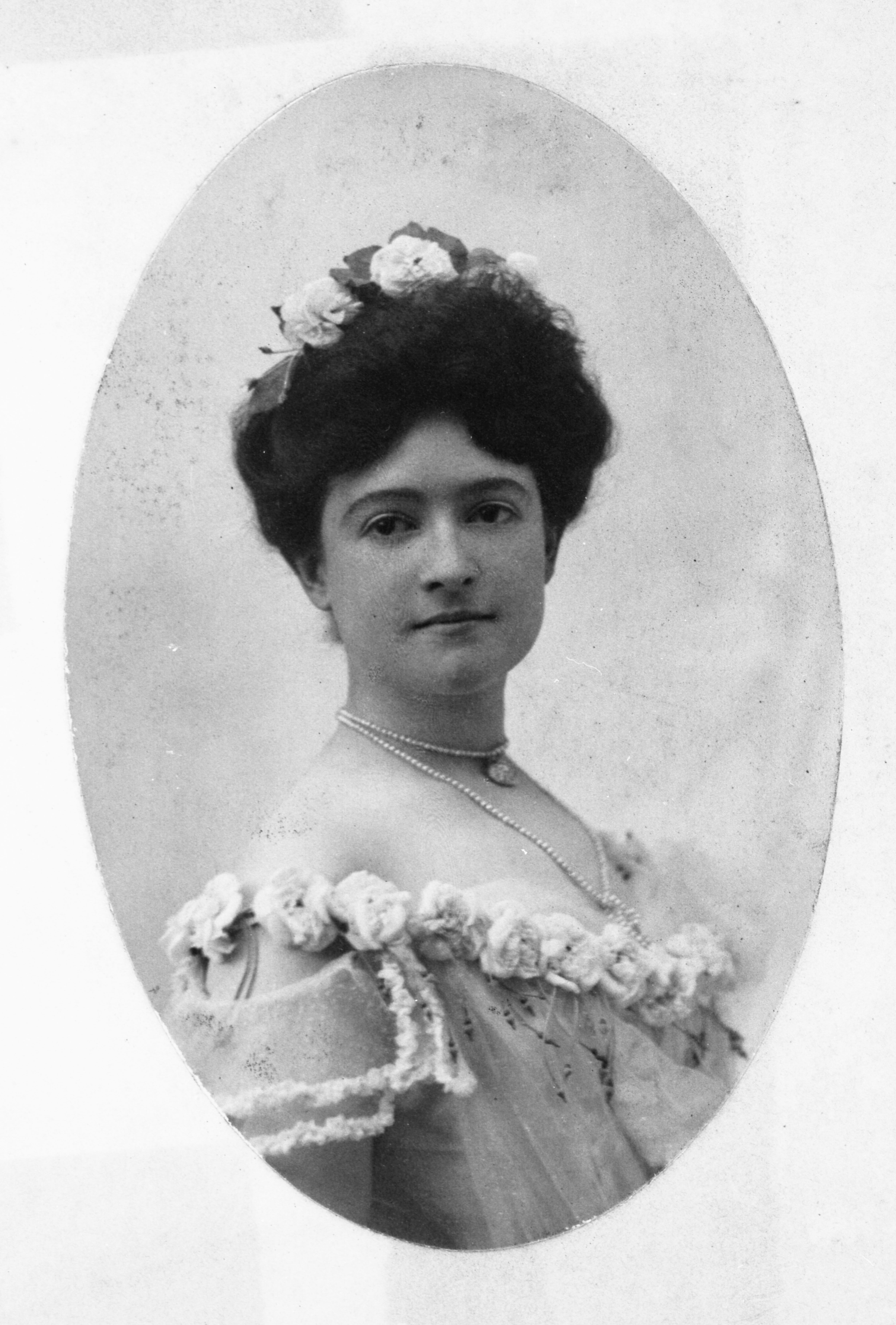 Clara Driscoll, an heiress from Corpus Christi, Texas. 