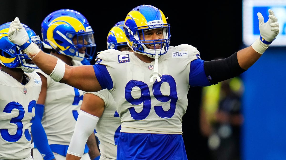 Aaron Donald celebrates during the Rams' victory over the Buccaneers.