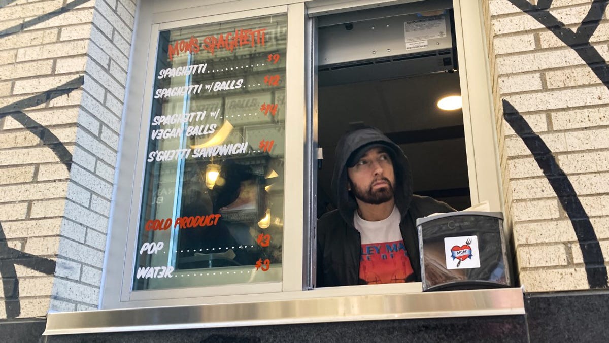 Eminem works the window of Mom's Spaghetti on Wednesday, September 29, 2021.