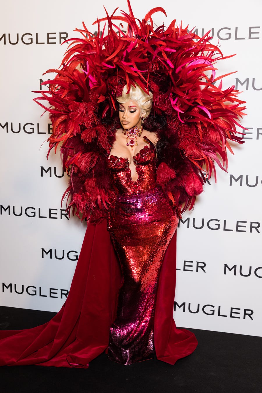 PARIS, FRANCE - SEPTEMBER 28: Cardi B attends the "Thierry Mugler : Couturissime" Photocall as part of Paris Fashion Week at Musee Des Arts Decoratifs on September 28, 2021 in Paris, France. (Photo by Richard Bord/WireImage ) ORG XMIT: 775717337 ORIG FILE ID: 1343633569