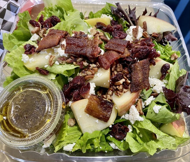 Insalata di mele autunnale a Delhi Ohio