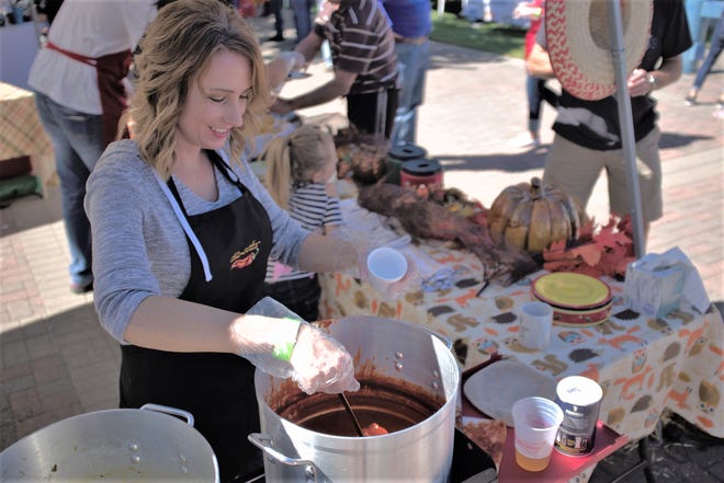Visitors to this weekend's Chile in October-fest event at Berg Park can sample the chile of more than a dozen restaurants and amateur cooks, then vote for their favorite.