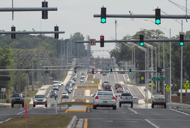 A resident of Lakeland Highlands Road complained to the City Commission on Monday night about excessive noise from drivers on the road. Commissioners were sympathetic, but there are limits to what the city can do.
