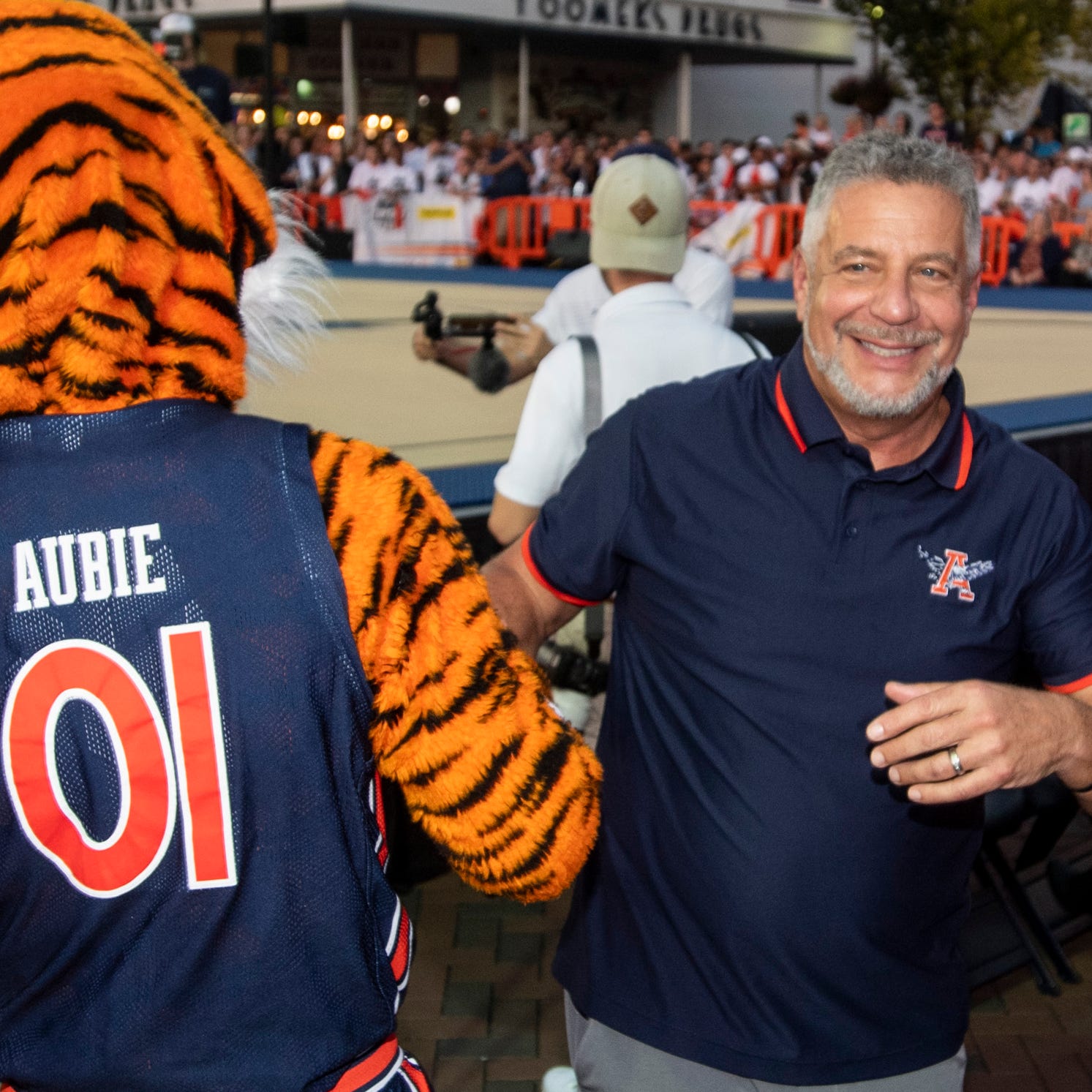 Photo of Bruce Pearl