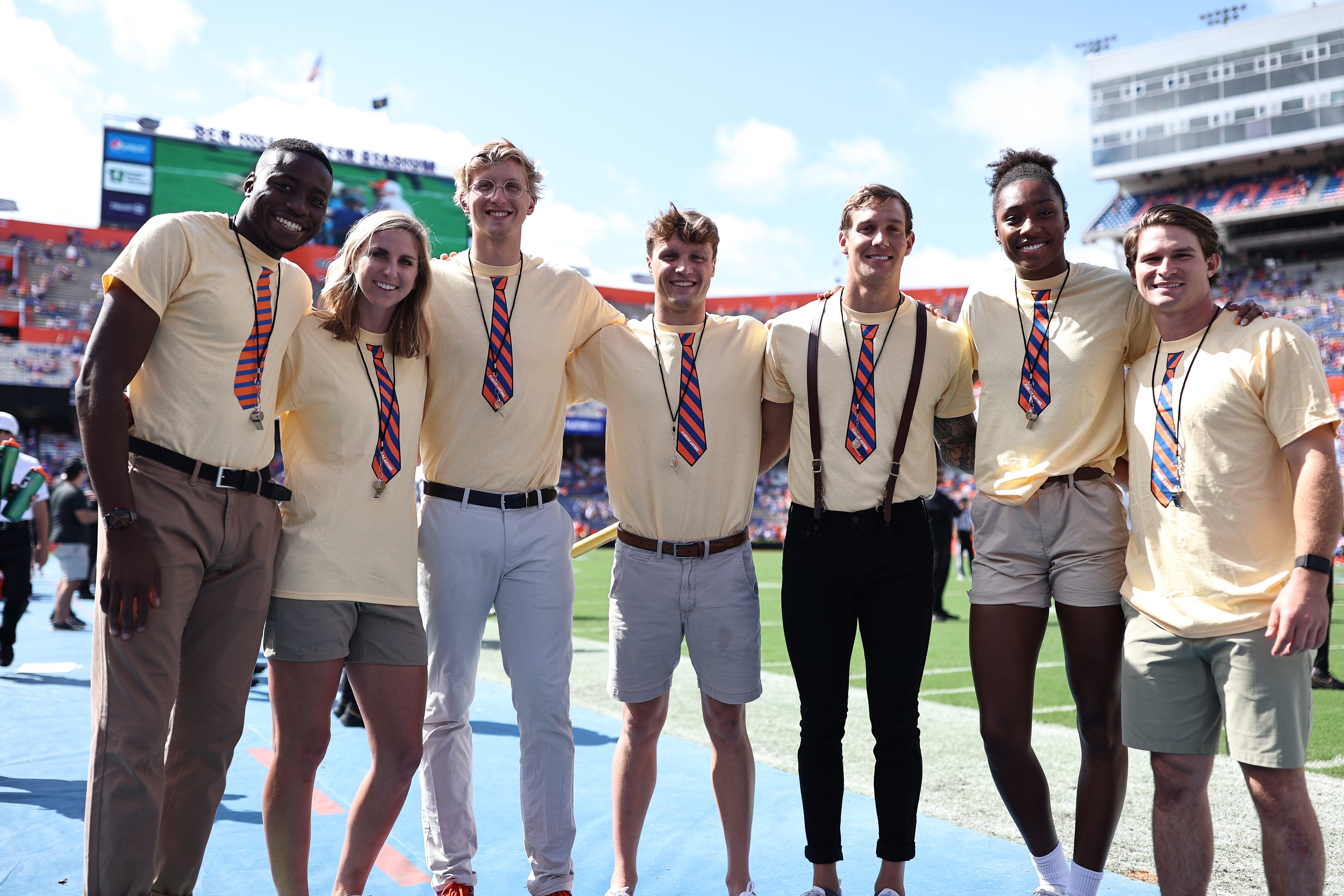 caeleb-dressel-katie-ledecky-on-hand-for-gators-game-vs-vanderbilt