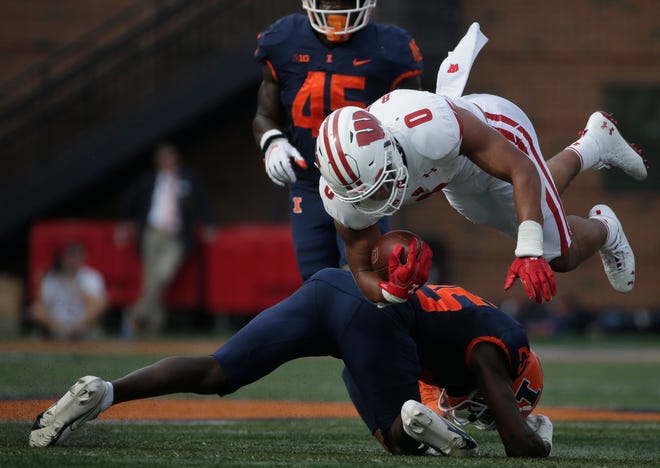 Braelon Allen, Chez Mellusi lead Wisconsin Badgers to win vs. Illinois