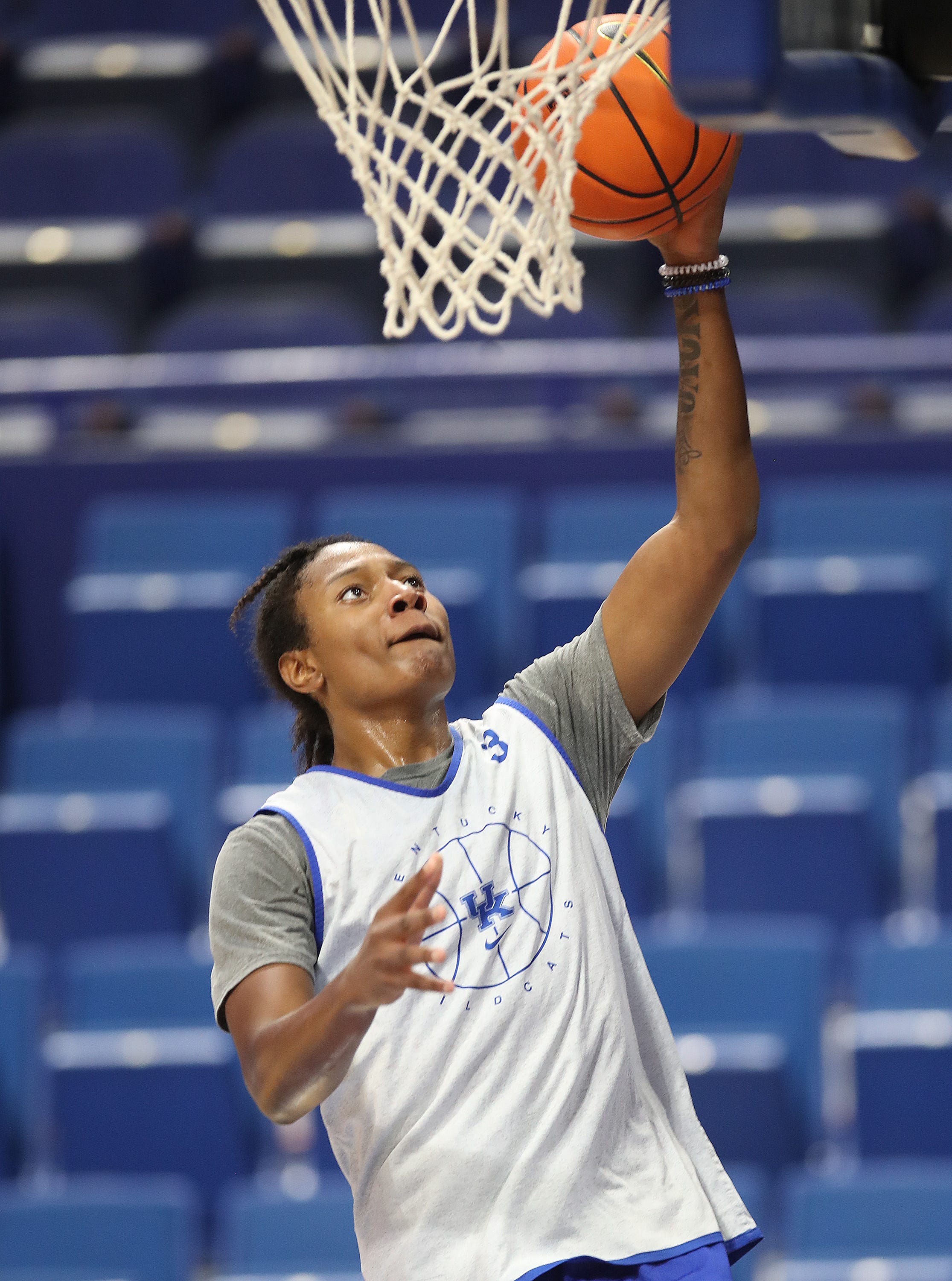 Kentucky basketball: TyTy Washington's Porsche Louisville NIL deal 