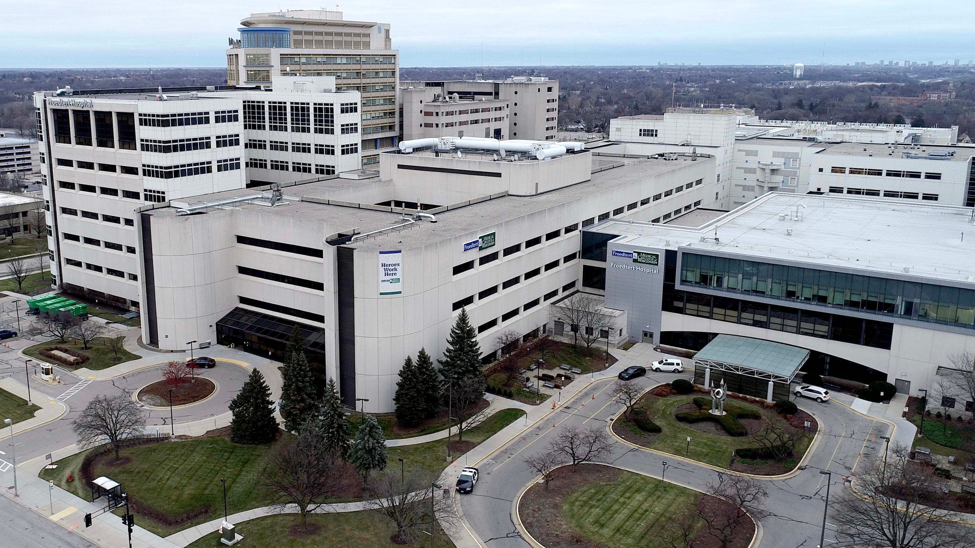Number of people hospitalized with COVID-19 steadily increases in Wisconsin – Milwaukee Journal Sentinel Number of people hospitalized with COVID-19 steadily increases in Wisconsin – Milwaukee Journal Sentinel