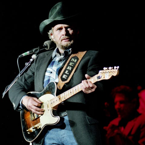 Living legend Merle Haggard performs for his fans 
