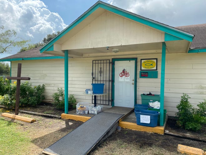 The Christian Thrift Shop is a resale clothing store located at 3915 Gollihar Road.