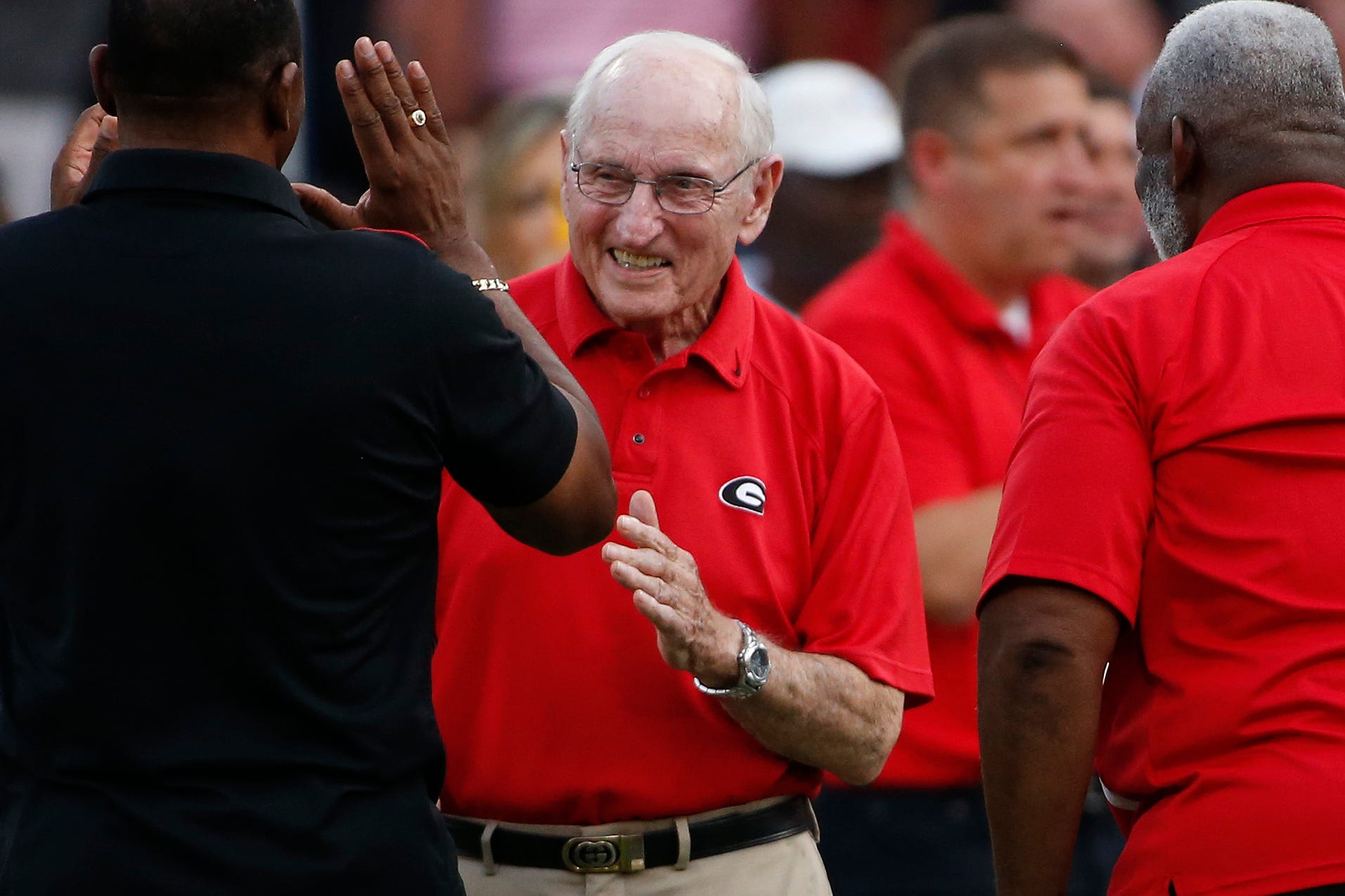 Former Georgia football coach Vince Dooley underwent surgery after fall