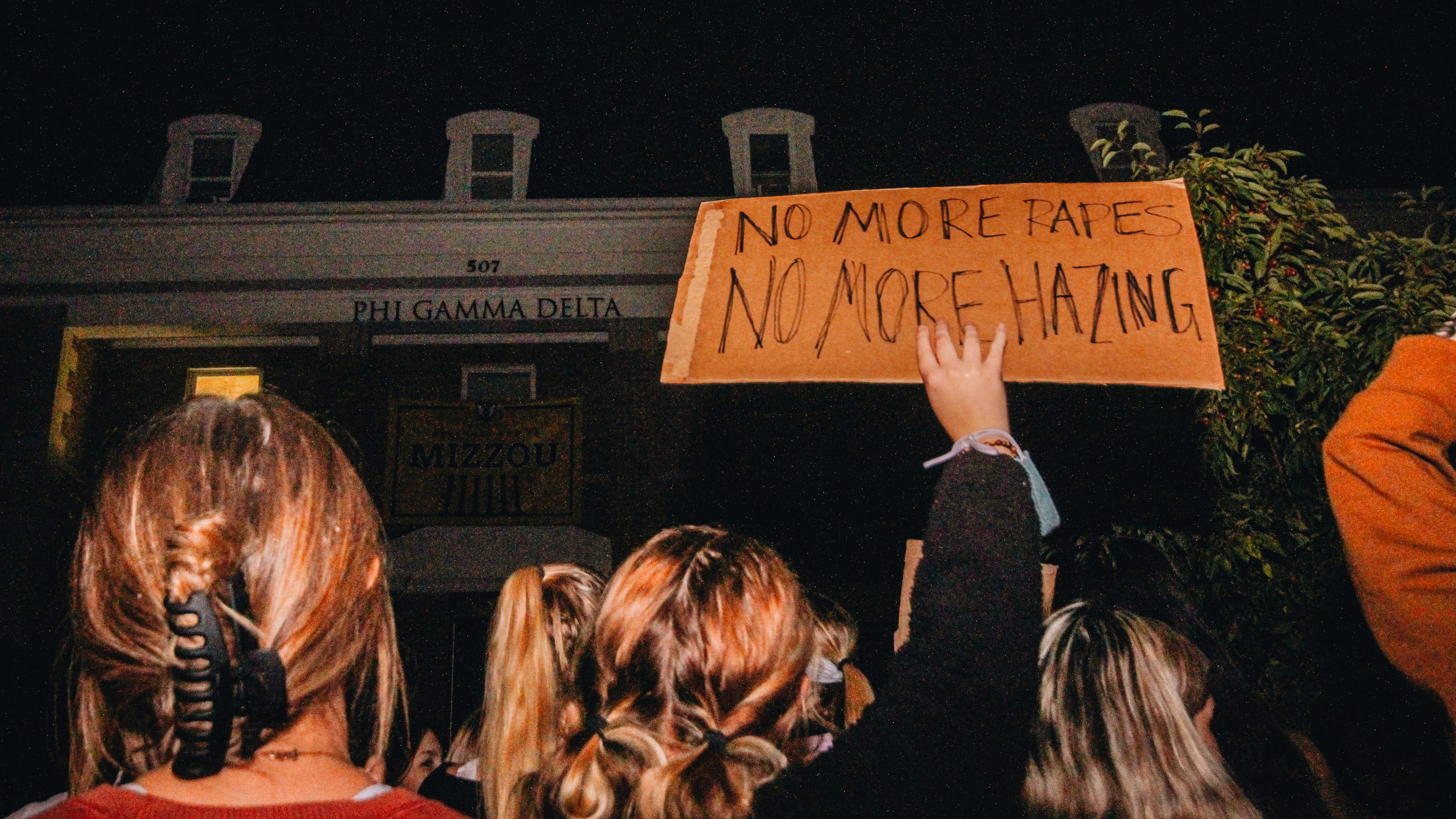University of Missouri halts all fraternity events after apparent alcohol poisoning