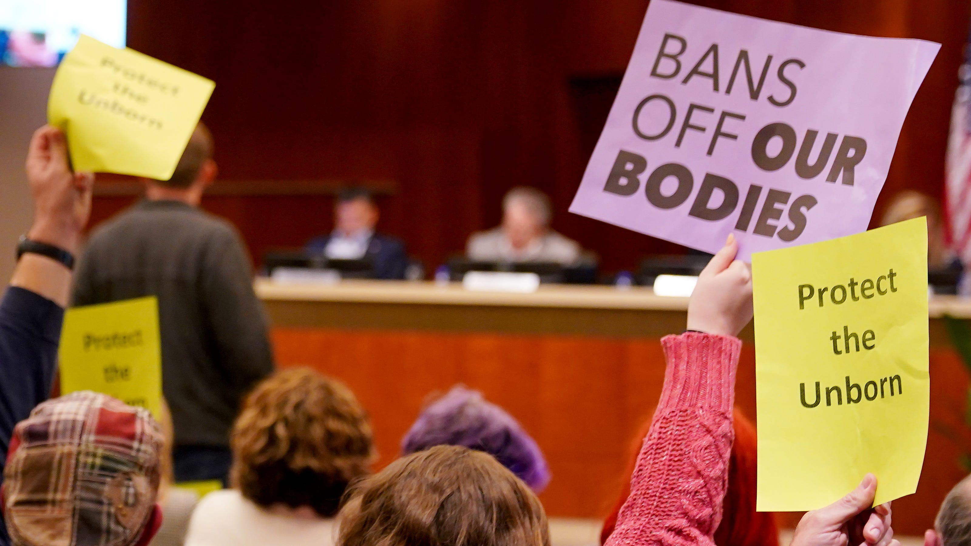 Roe v. Wade overturned: Cincinnati mayor, local leaders react