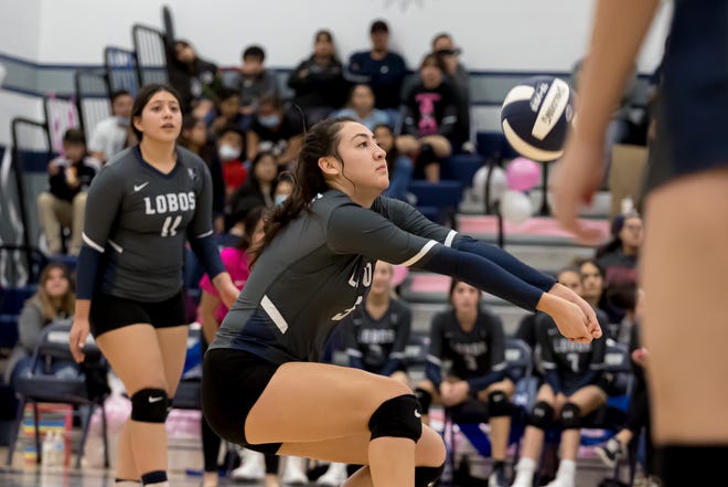 Mountain View's Jennifer Valdez (5) at a volleyball game against Fabens High School Tuesday, Oct. 26, 2021, at Mountain View High School in El Paso, TX.