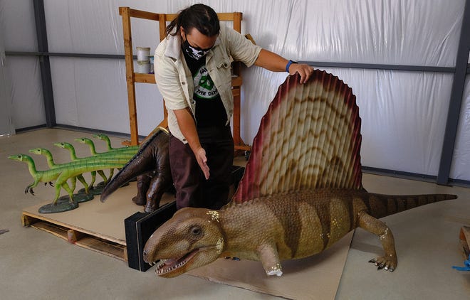 திருட்டுப்போன 3 "டைனோசர் சிலைகள்" மீட்பு : டெக்சாஸில் வினோதம் 1 திருட்டுப்போன 3 "டைனோசர் சிலைகள்" மீட்பு : டெக்சாஸில் வினோதம்