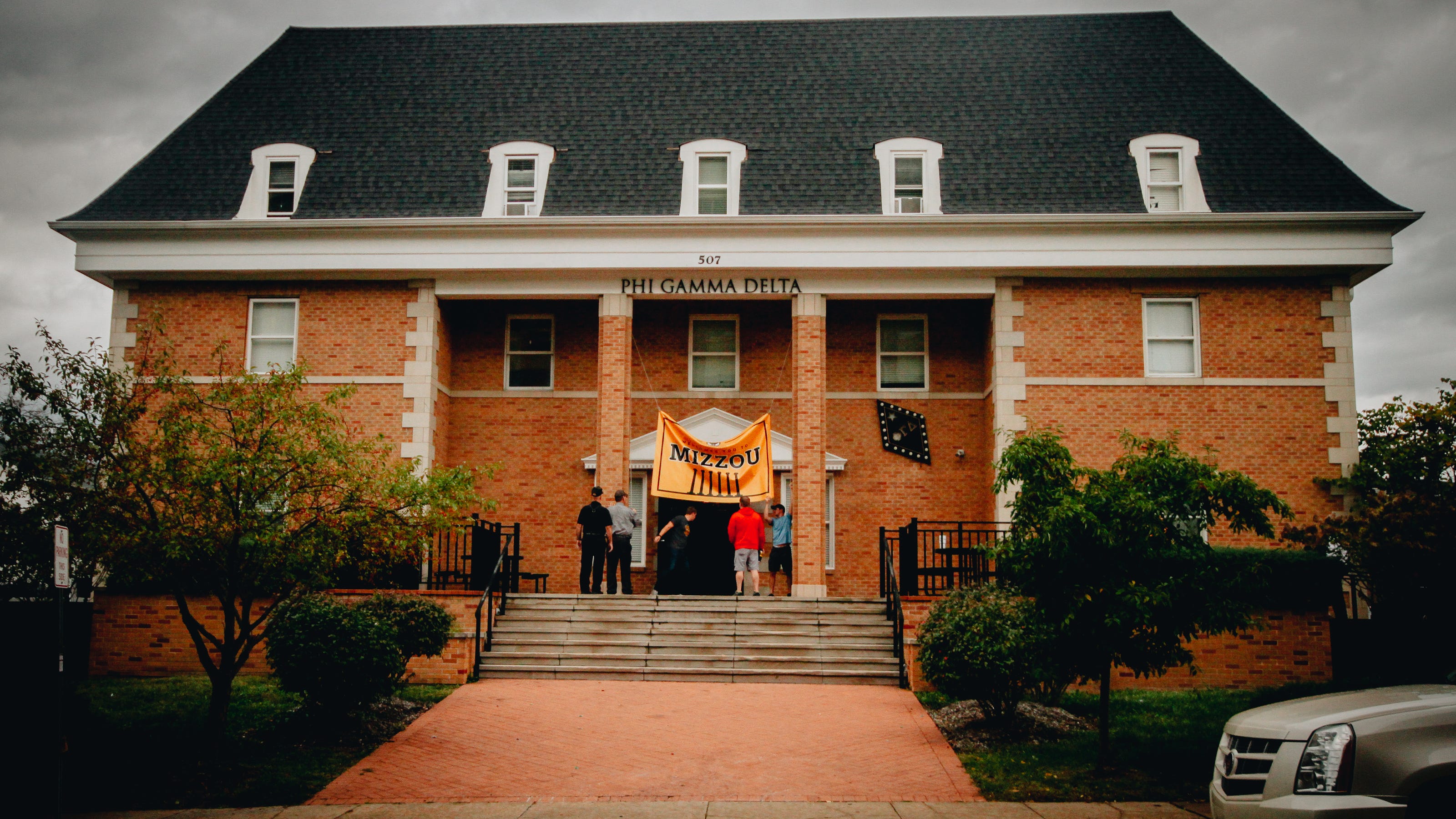 Parents of MU Fiji pledge sue fraternity over alcohol poisoning Parents of MU Fiji pledge sue fraternity over alcohol poisoning