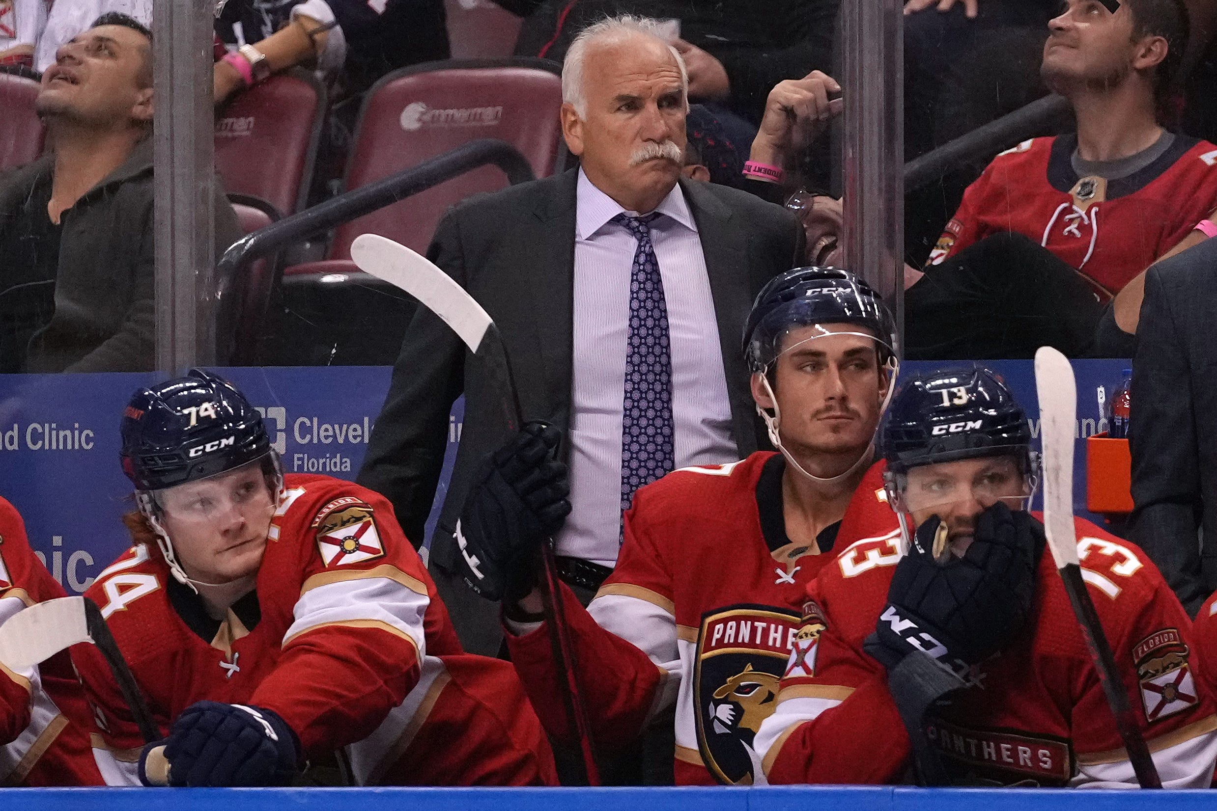 Joel Quenneville resigns as head coach of Florida Panthers following meeting with NHL