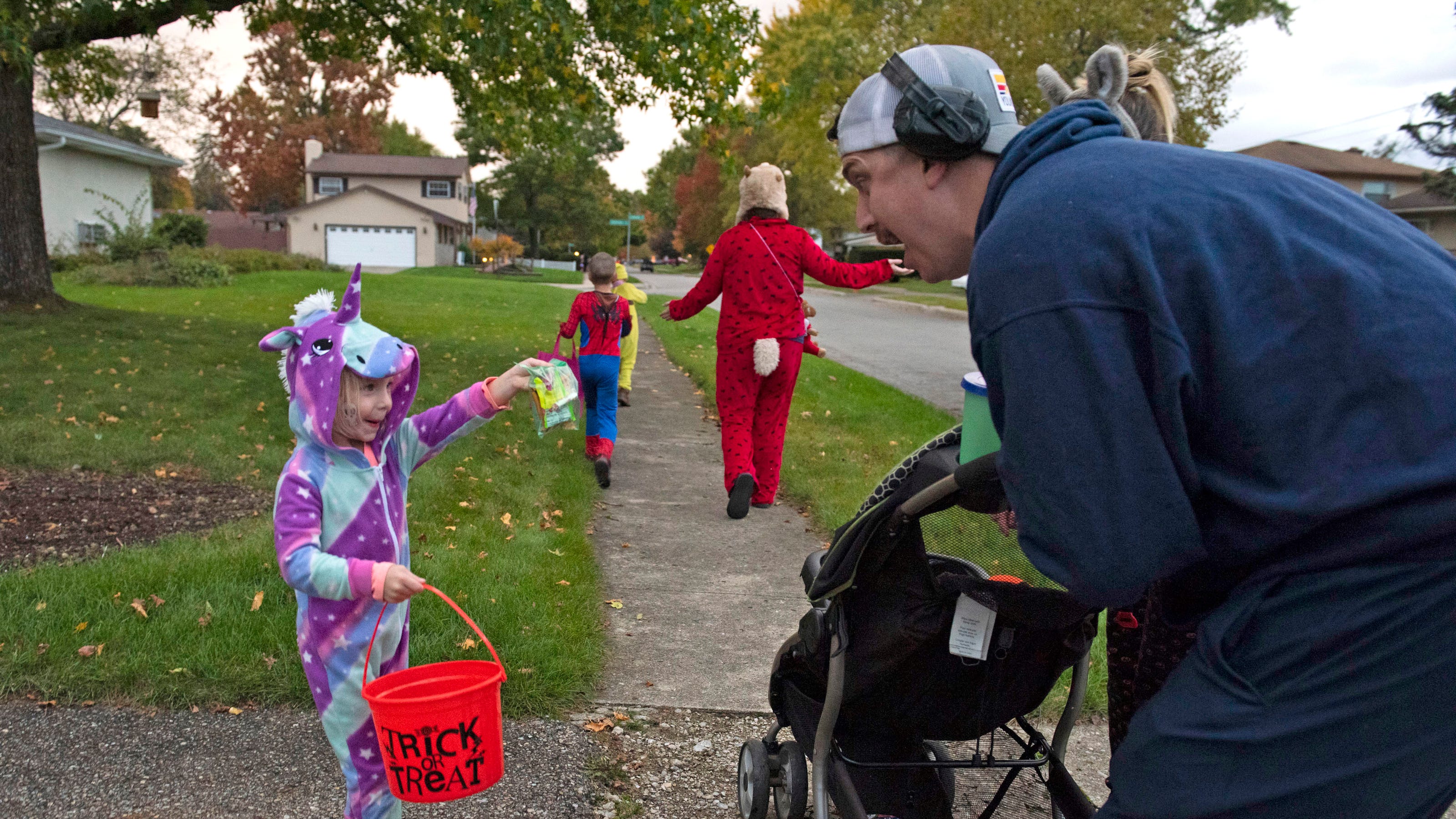 Trick Or Treat Pataskala Ohio 2025 Noami Belicia