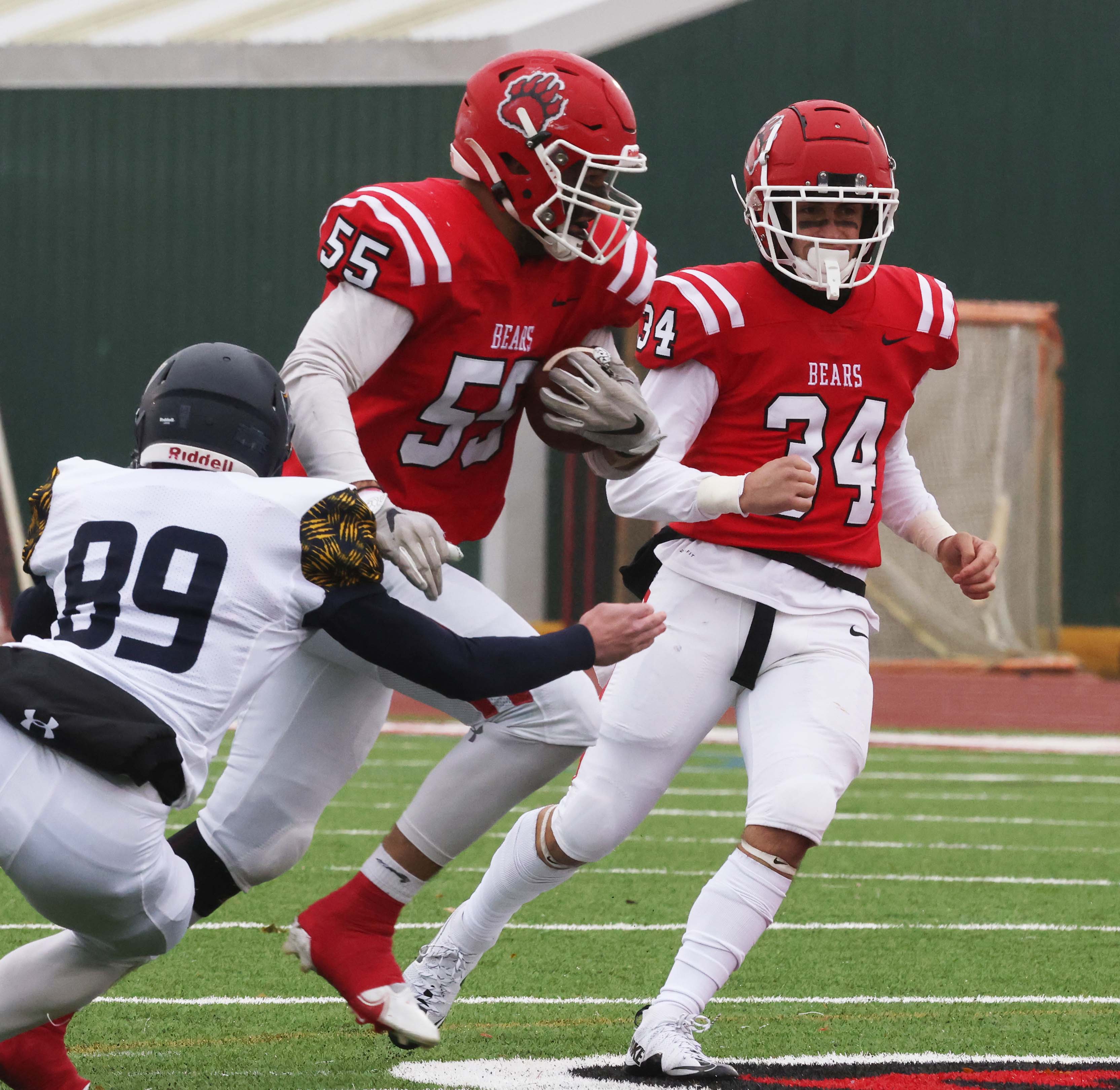 Bridgewater State football falls to UMassDartmouth in MASCAC play
