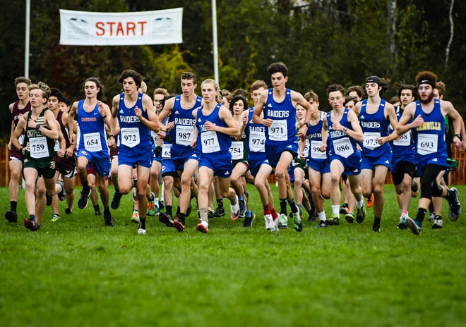 The U-32 boys dominated to a sixth straight D-II crown at the Vermont state high school cross-country running championships at Thetford Academy on Saturday, Oct. 30, 2021. (Photo by Michael Beniash)