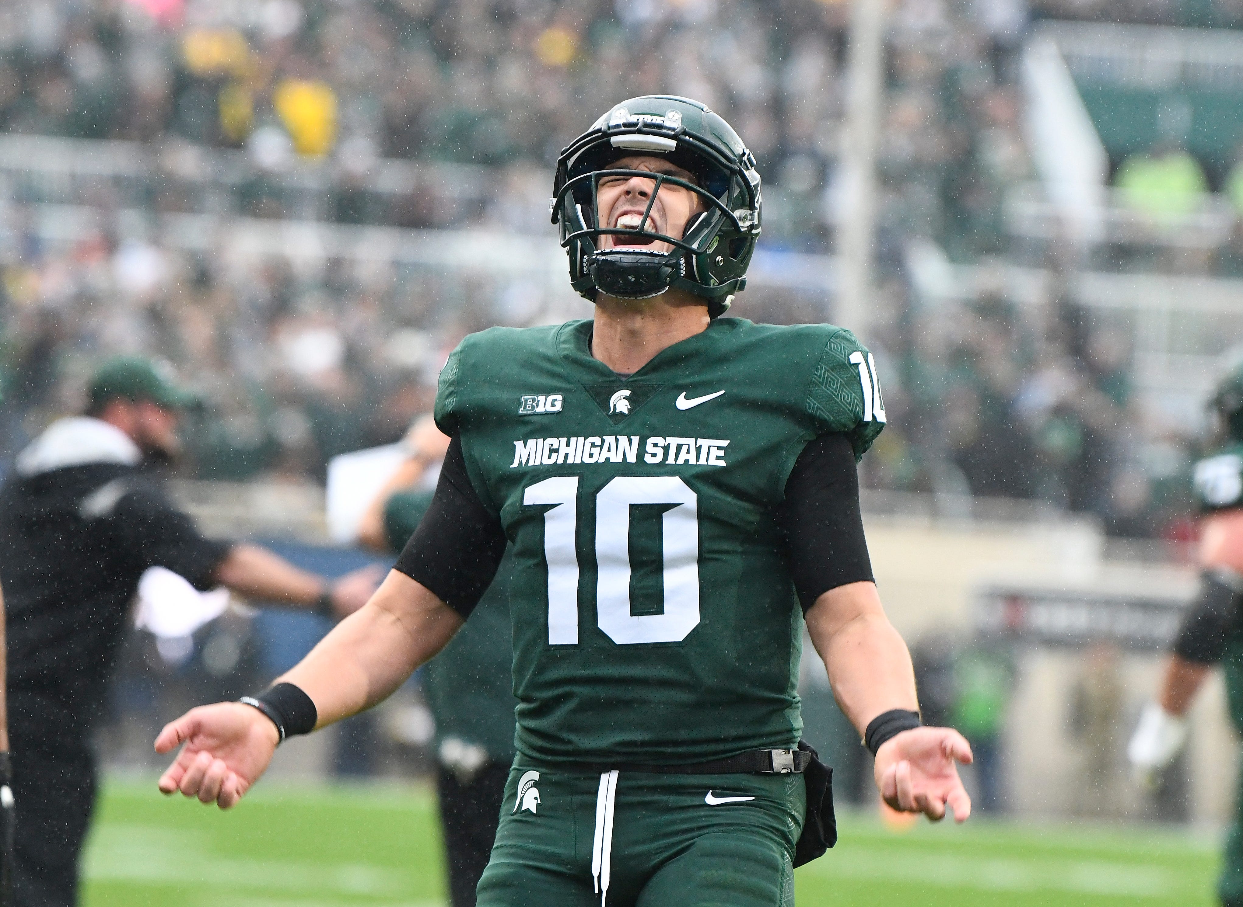Michigan State 37, Michigan 33