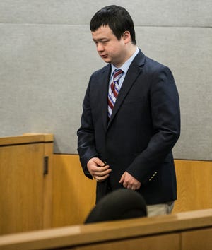 Brandon Daniel, seen here in court in 2014, was found dead early Saturday in his cell on death row. Daniel was convicted in the 2012 shooting death of Austin police officer Jaime Padron.