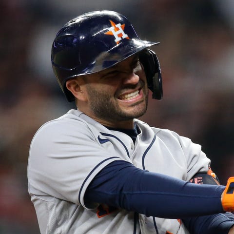 Jose Altuve hit a home run in Game 4 for the Astro