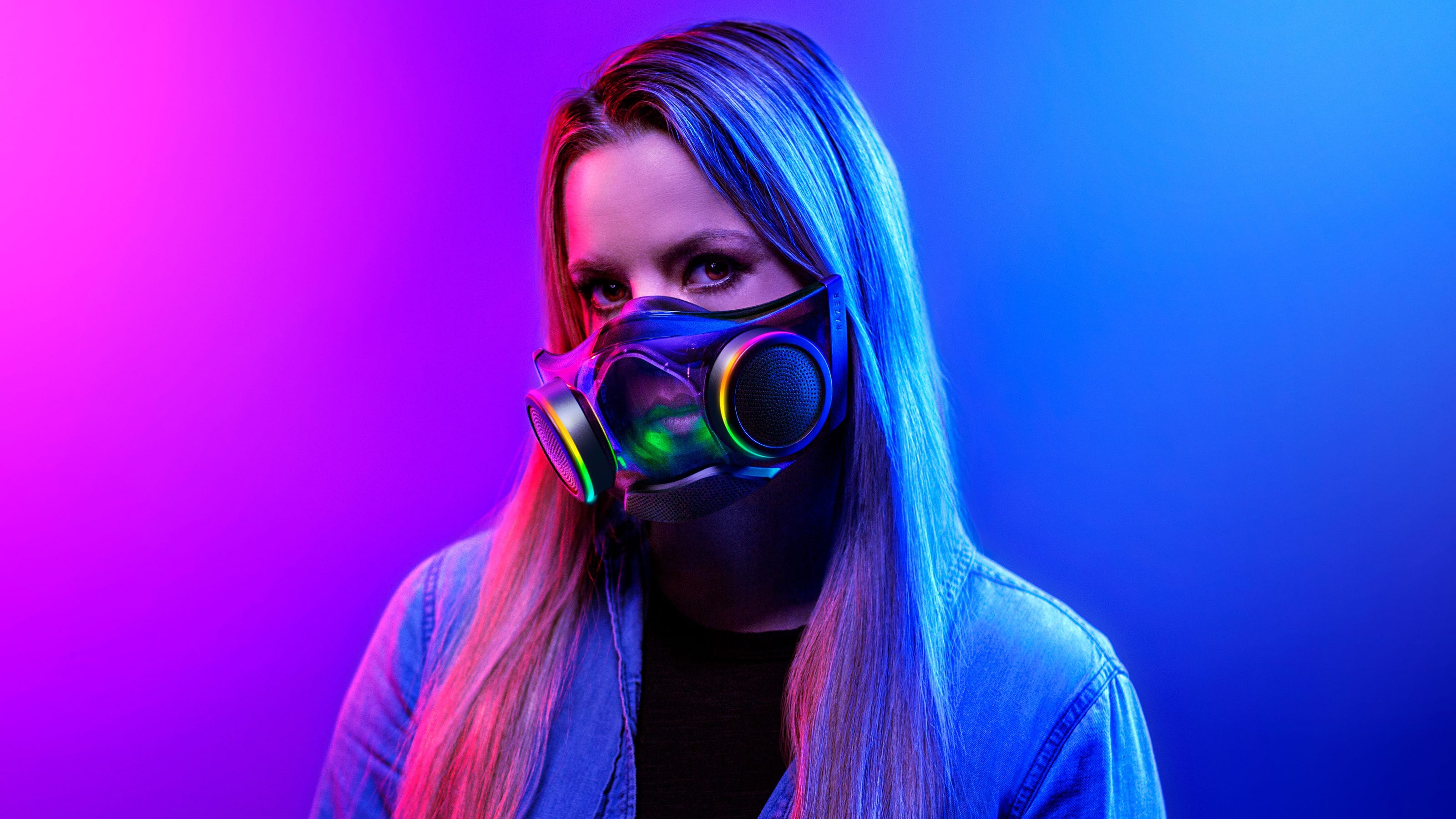 Razer Zephyr: The high-tech mask with bright lights and cooling fans