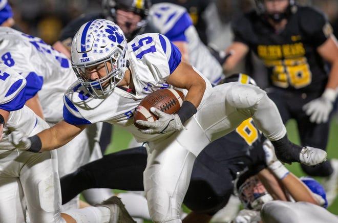 Leo Nixon rushed for 1,282 yards and 15 touchdowns on 184 carries to help lead Davidson. He shared Back of the Year honors in the OCC-Central with Upper Arlington’s Carson Gresock.