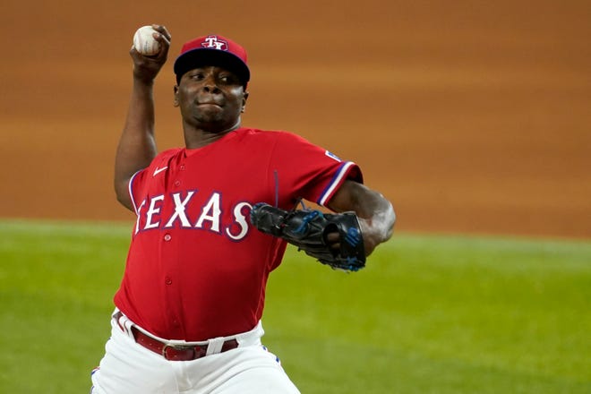 Texas Rangers pitcher Jharel Cotton will take part in a pitching camp Saturday at Howell High School.