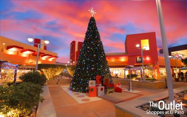 Outlet Shoppes en El Paso se prepara para dar inicio a la temporada navideña y dar la bienvenida a los compradores en México.