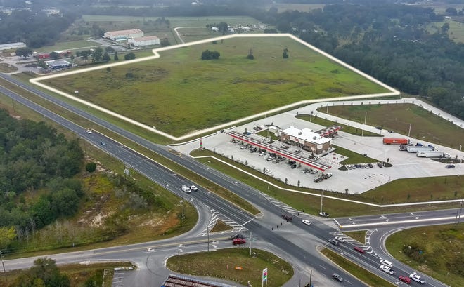 UF Health/Shands Teaching Hospital and Clinics has purchased a piece of land roughly 27 acres in size in Summerfield for $2.21 million, outlined in the white border. The land is located on the southwest side of the intersection of south U.S. 441 and Sunset Harbor Road, just south of the Circle K Kangaroo Express.