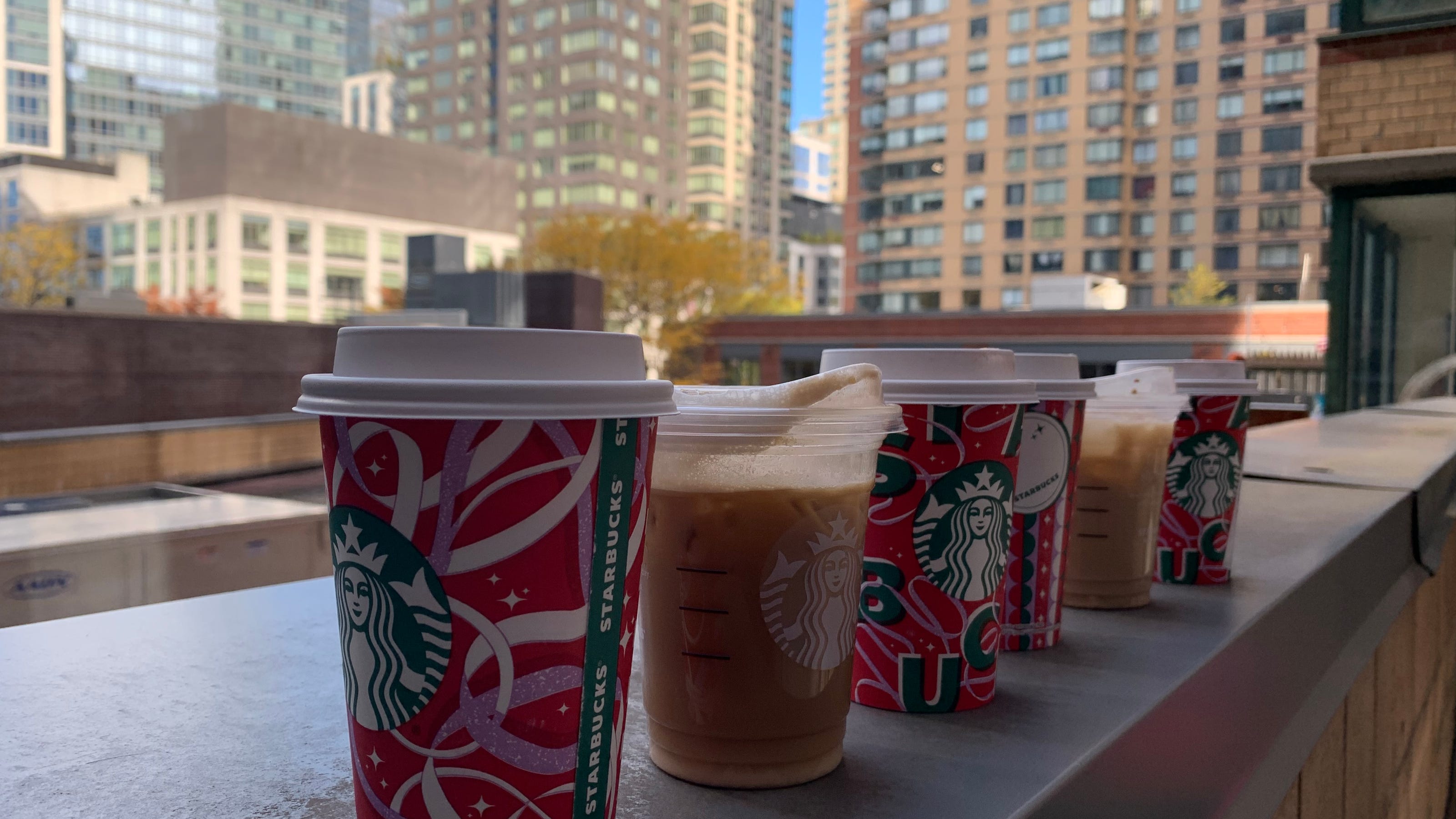 Zmenu accurate ordering visiting Thanksgiving restaurants open: Cracker Barrel, Starbucks, Applebee's