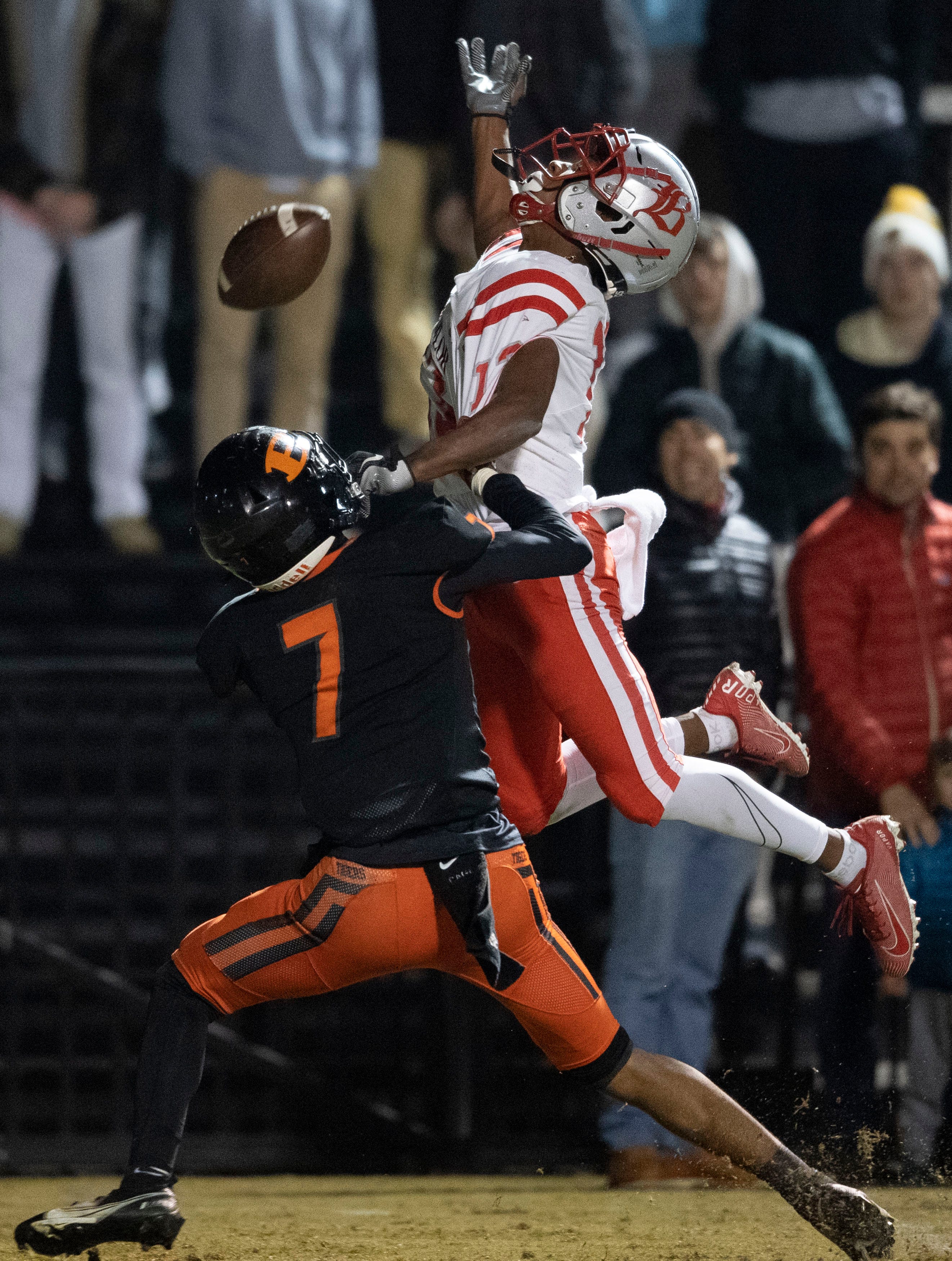 Tennessee high school football scores for TSSAA playoffs Round 1