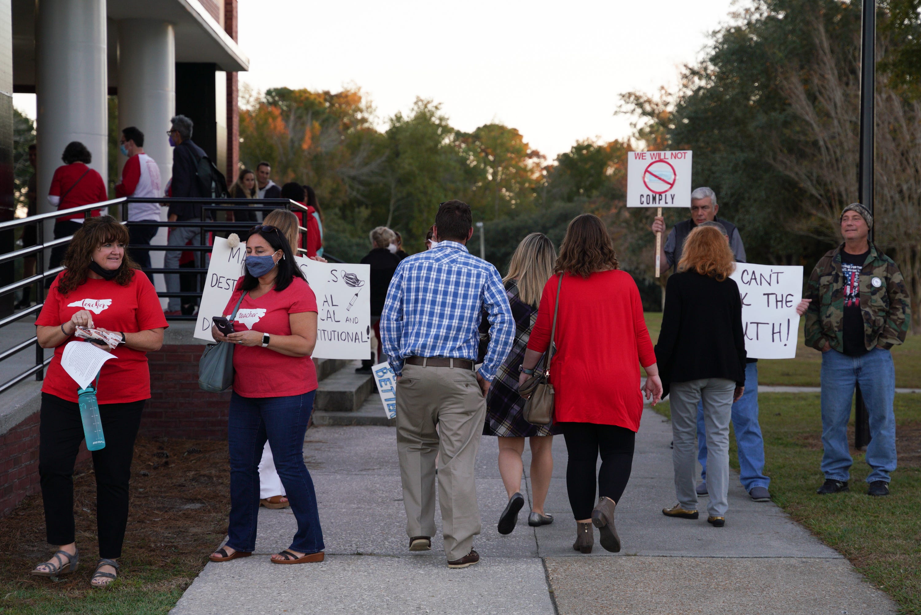 New Hanover school mask mandate continues after split board vote