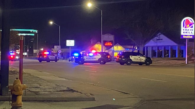 Police respond to a shooting outside Giliberto's in central Sioux Falls early the morning of Nov. 7, 2021.